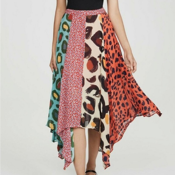 FARM Rio Dresses & Skirts - FARM RIO Mixed Print Leopard Handkerchief Hem Skirt Size Large